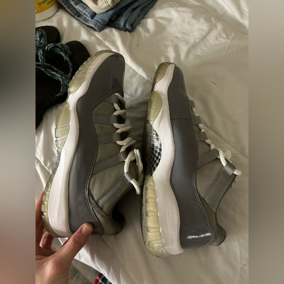 women’s jordan 11 low cool grey - Picture 3 of 10